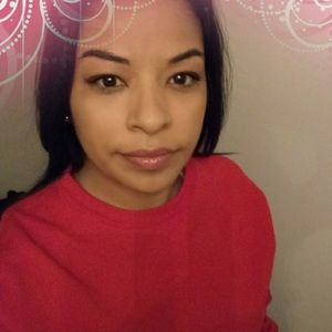 Meet your Posher, Yolanda